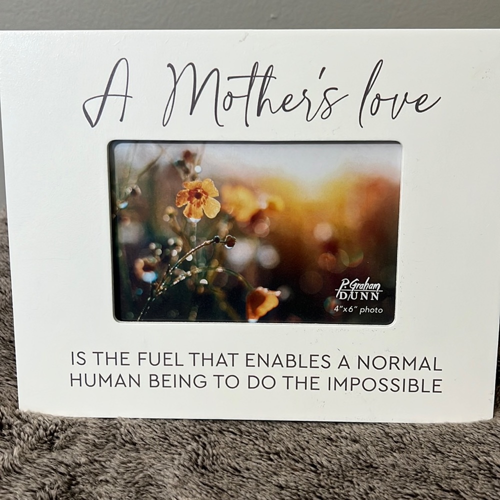 A Mother’s Love Frame